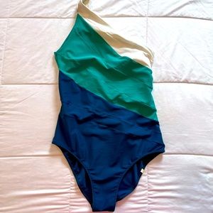 Summersalt Sidestroke swimwear